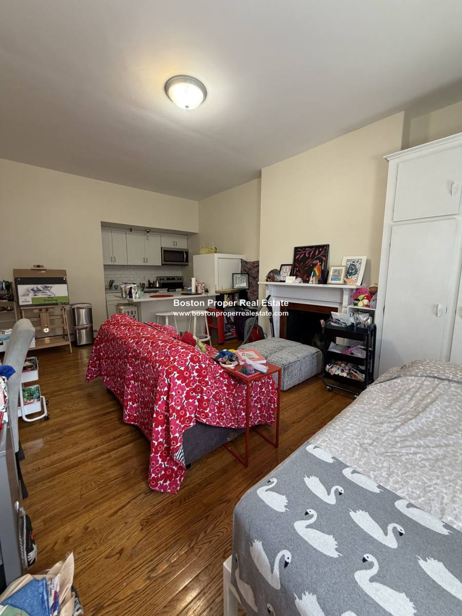 Apartment for rent at 337 Beacon St #7, Boston, MA 02116