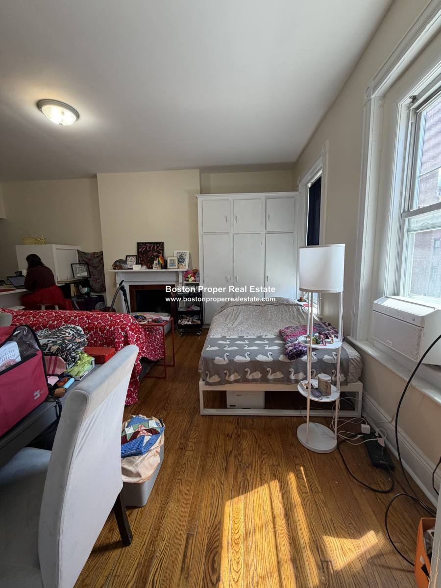 Apartment for rent at 337 Beacon St #7, Boston, MA 02116