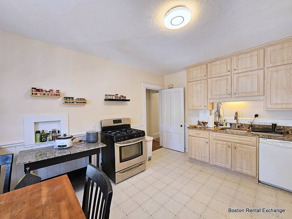 Apartment for rent at 757 Somerville Ave #3, Somerville, MA 02143