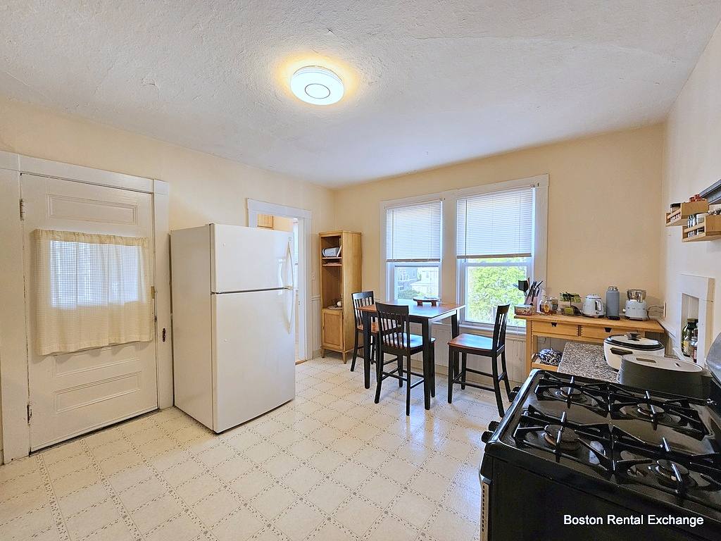 Apartment for rent at 757 Somerville Ave #3, Somerville, MA 02143
