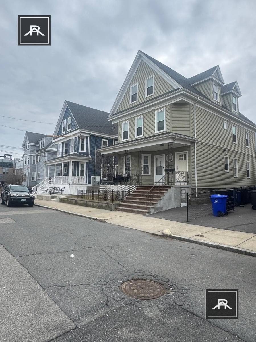 Apartment for rent at 10 Benson St, Brighton, MA 02135