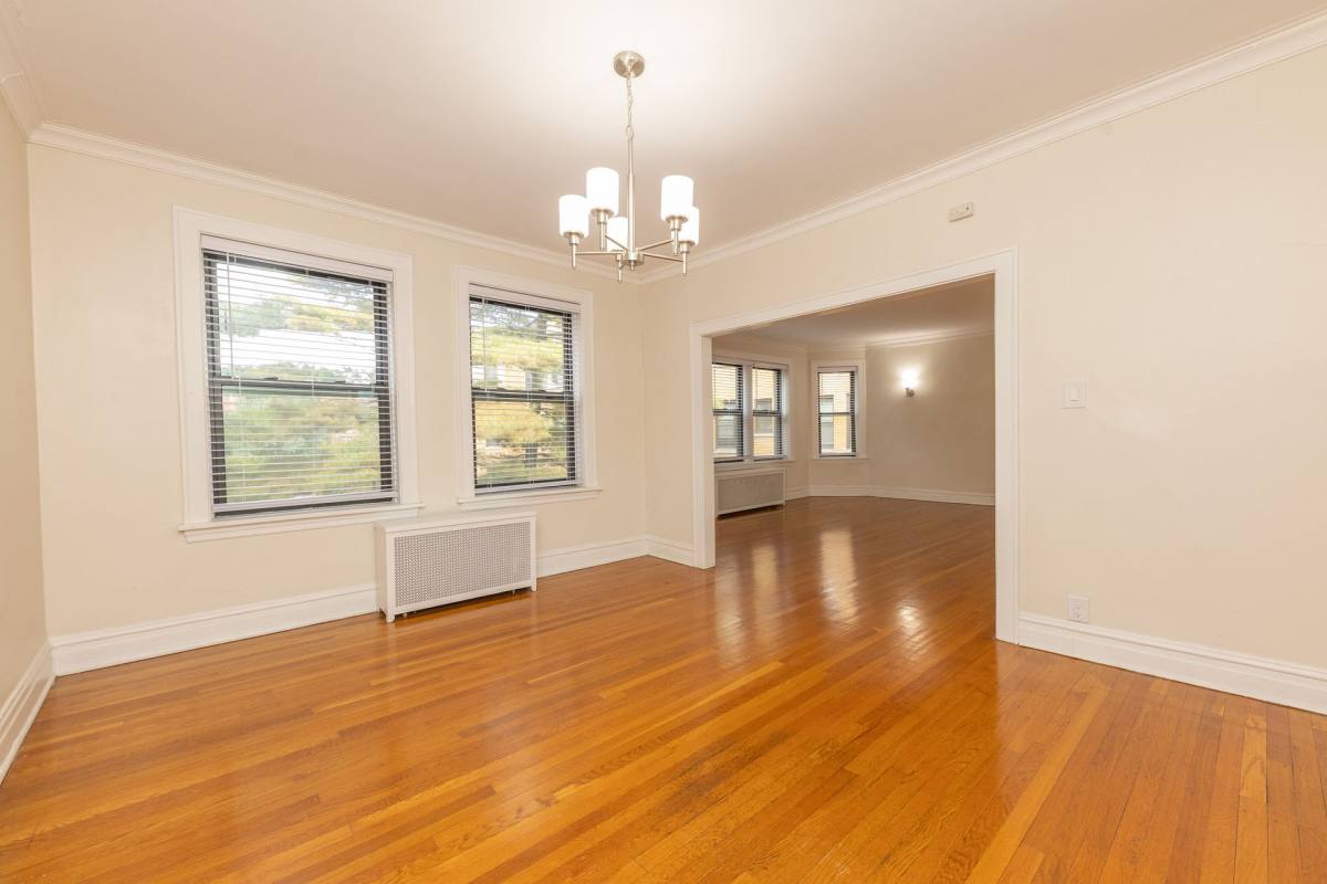 Apartment for rent at 605 Hinman Ave #3M, Evanston, IL 60202