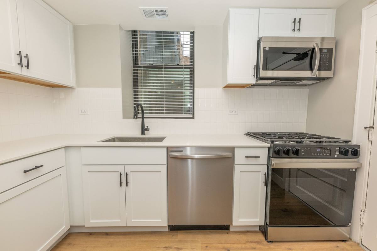 Apartment for rent at 605 Hinman Ave #3M, Evanston, IL 60202