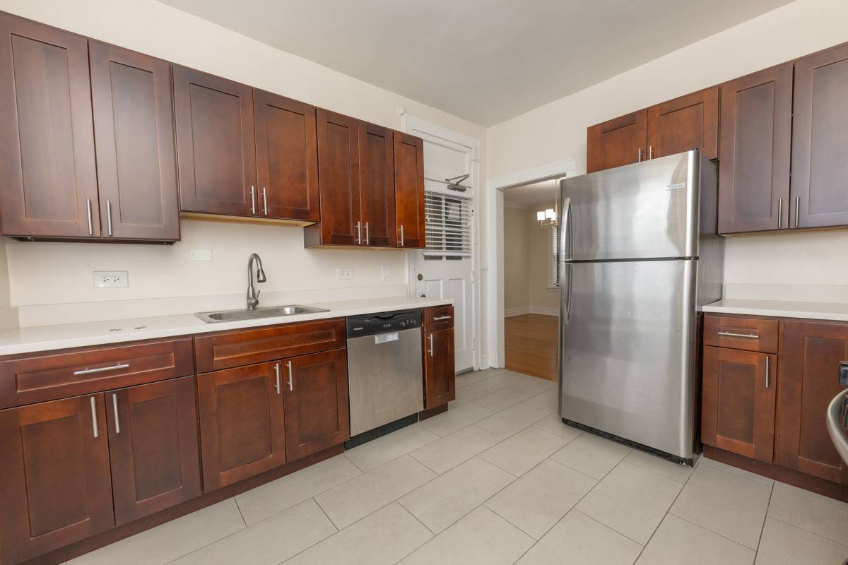 Apartment for rent at 605 Hinman Ave #3M, Evanston, IL 60202