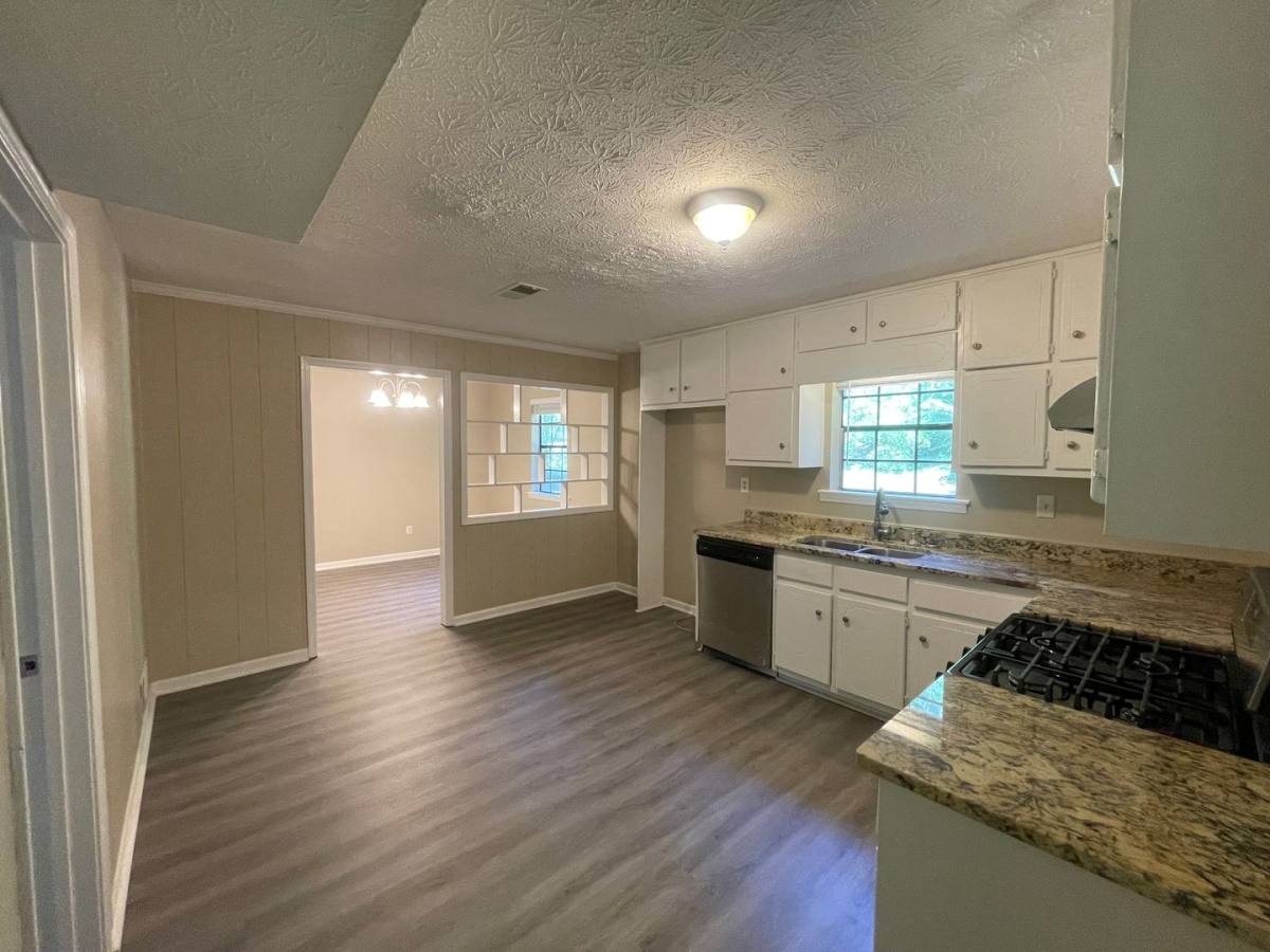 House for rent at 55 Huntridge Dr, Stockbridge, GA 30281
