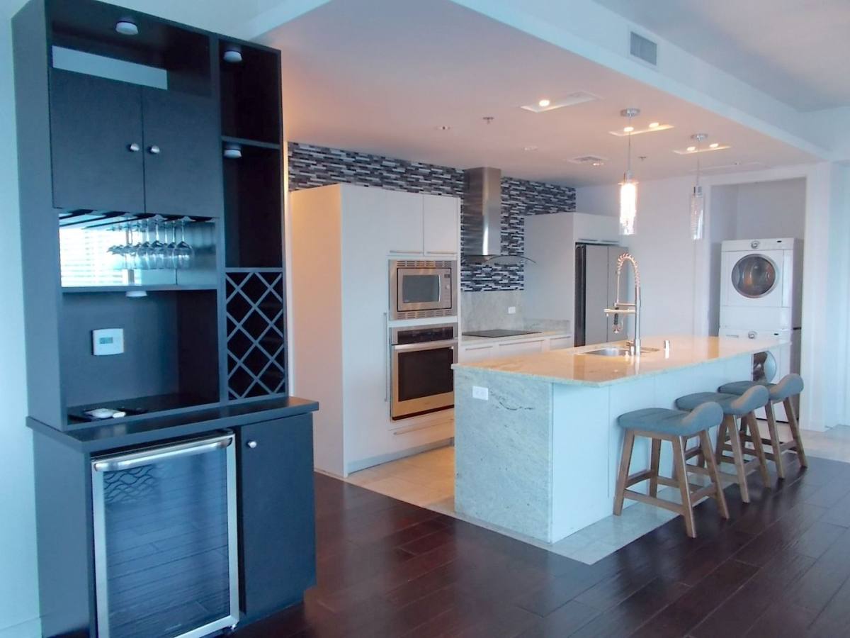 Apartment for rent at 4471 Dean Martin Dr, Las Vegas, NV 89103