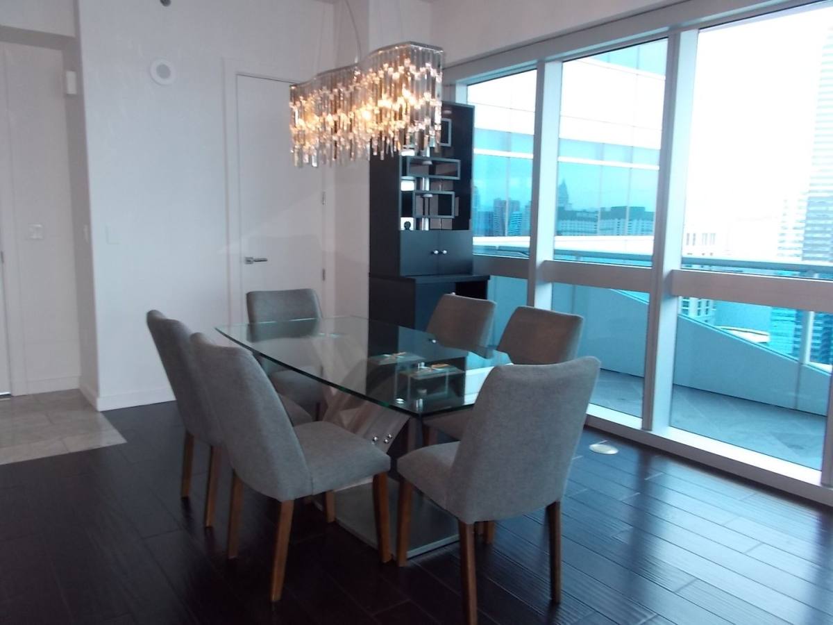 Apartment for rent at 4471 Dean Martin Dr, Las Vegas, NV 89103