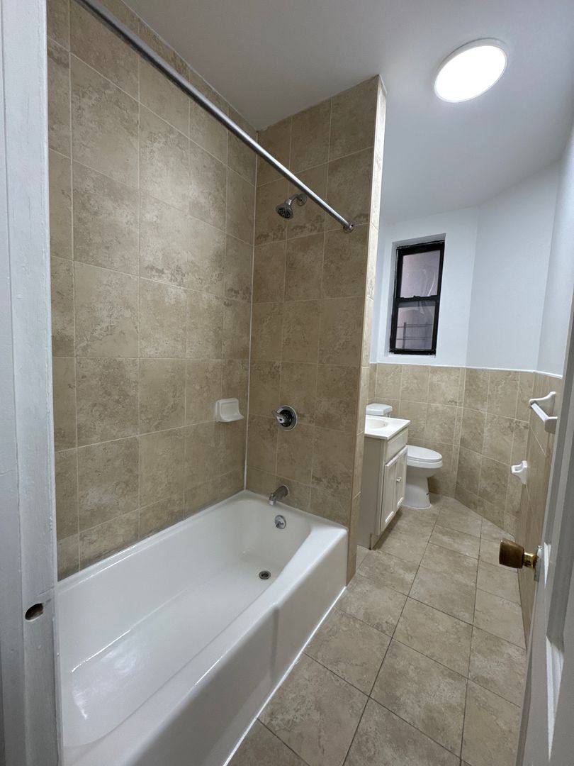 Apartment for rent at 1 Arden St, New York, NY 10040