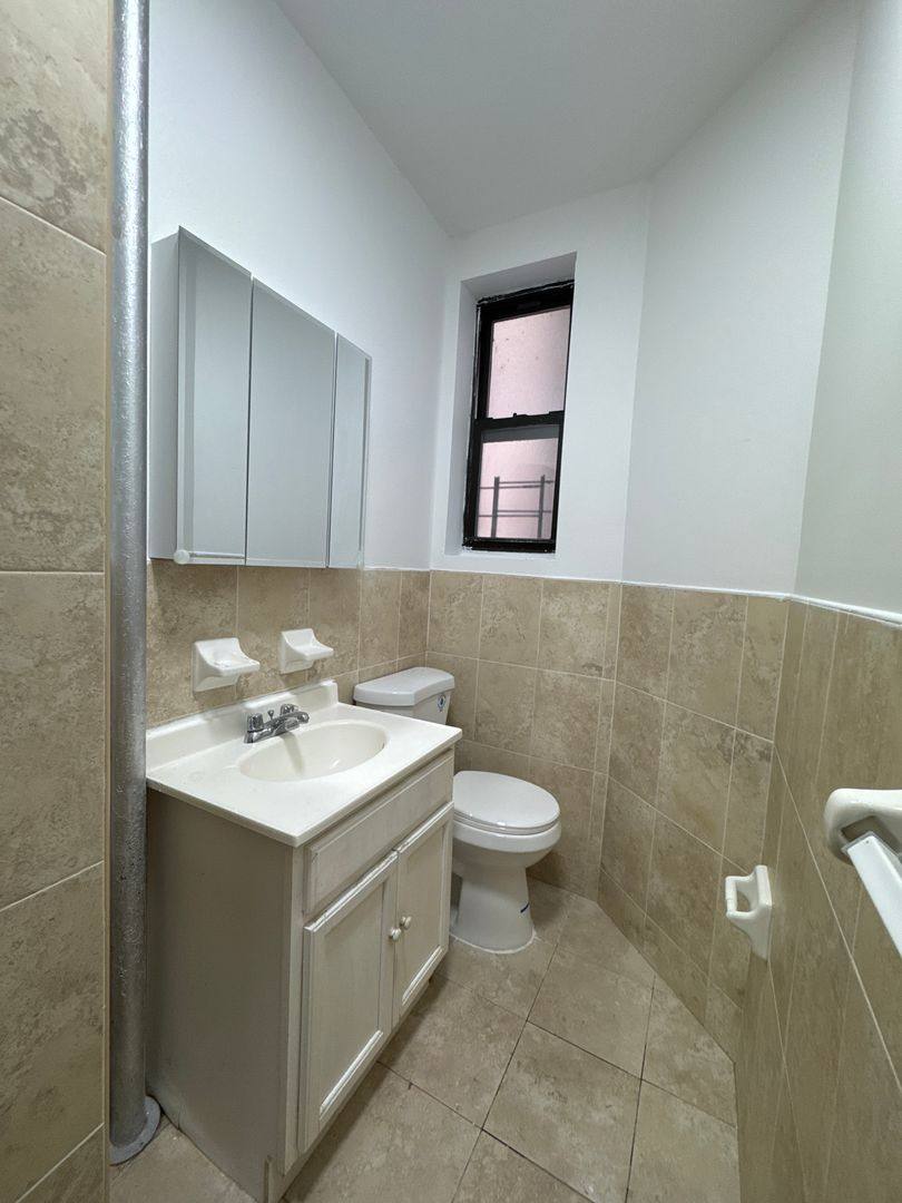 Apartment for rent at 1 Arden St, New York, NY 10040