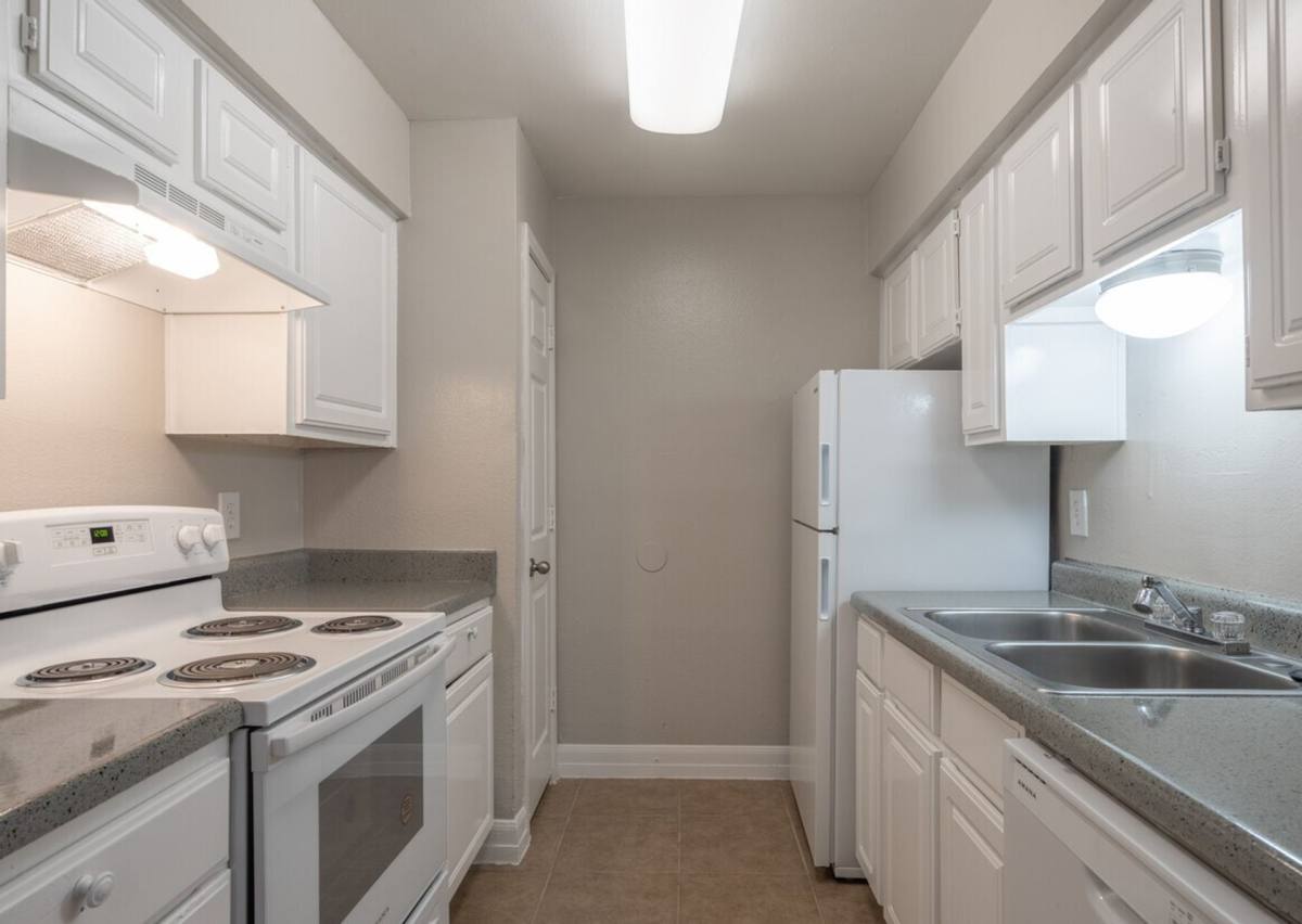 Apartment for rent at 770 Greens Rd, Houston, TX 77060