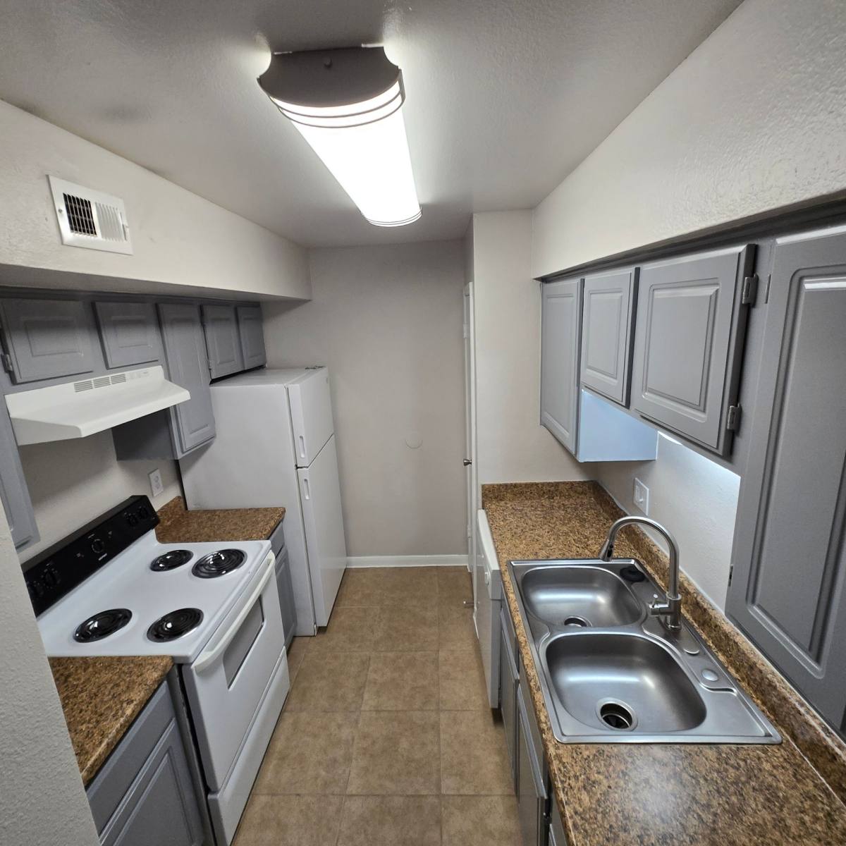 Apartment for rent at 770 Greens Rd, Houston, TX 77060