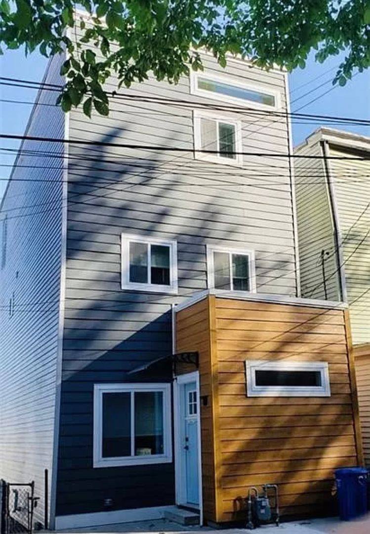 House for rent at 5309 Wickliff St, Pittsburgh, PA 15201
