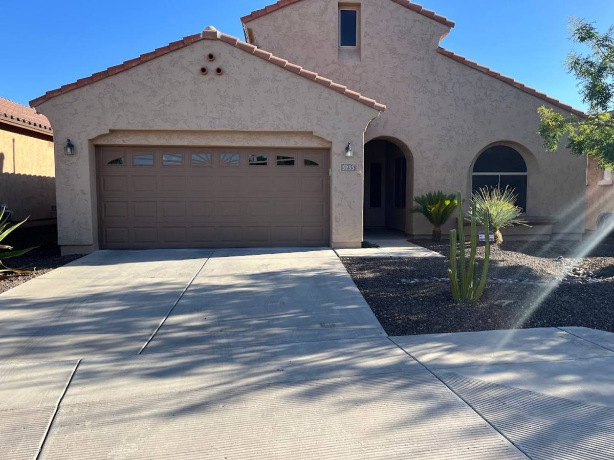 House for rent at 5235 W Blaylock Dr, Phoenix, AZ 85083