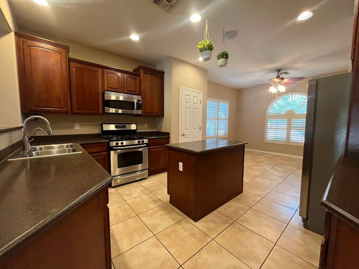 House for rent at 5235 W Blaylock Dr, Phoenix, AZ 85083