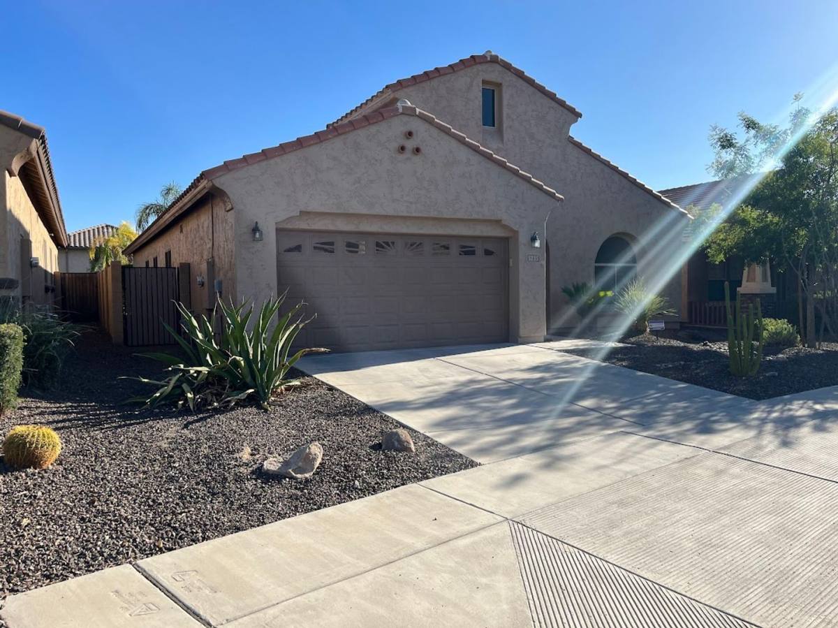 House for rent at 5235 W Blaylock Dr, Phoenix, AZ 85083