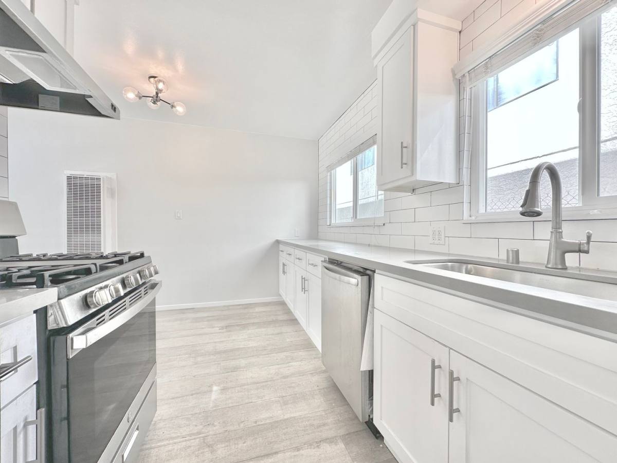 Apartment for rent at 1676 Manning Ave, Los Angeles, CA 90024