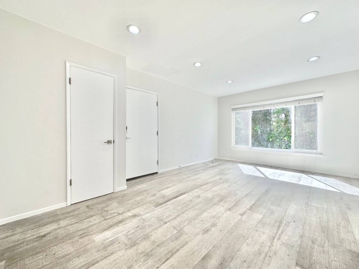 Apartment for rent at 1676 Manning Ave, Los Angeles, CA 90024