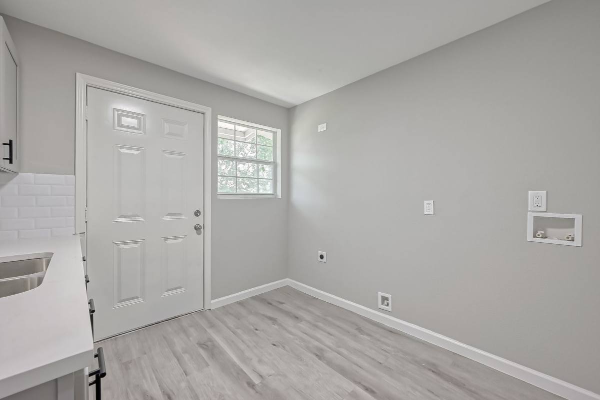 Apartment for rent at 3270-3274 Reeves St, Houston, TX 77004