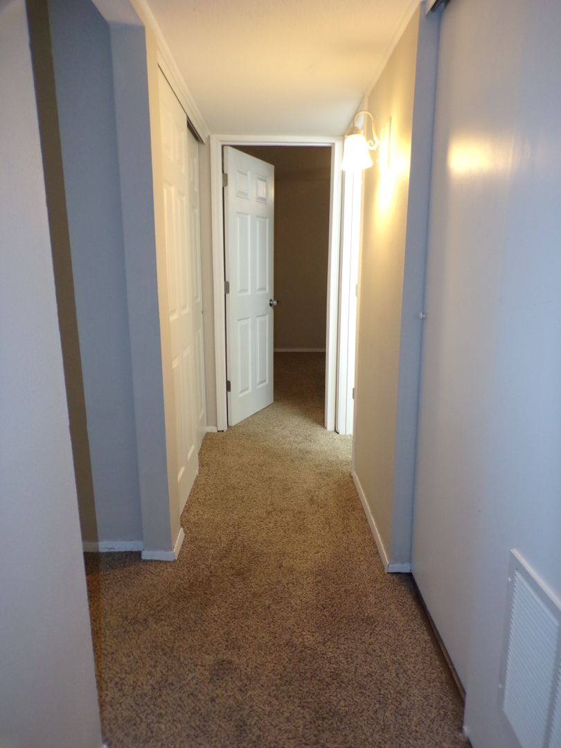 Apartment for rent at 1124 University Dr, Edwardsville, IL 62025