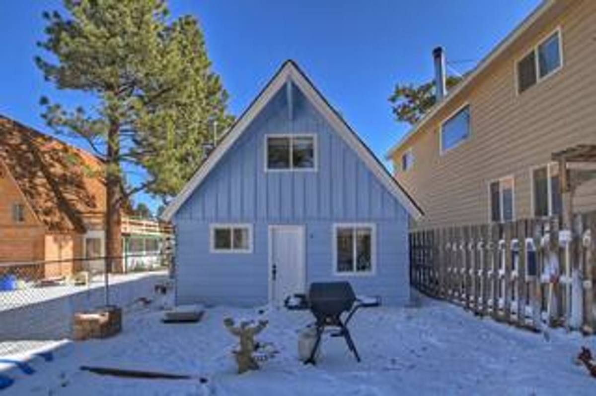 House for rent at 188 Wabash Lane, Sugarloaf, CA 92386
