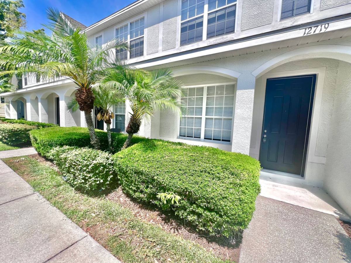 Townhouse for rent at 12719 Country Brook Lane, Tampa, FL 33625