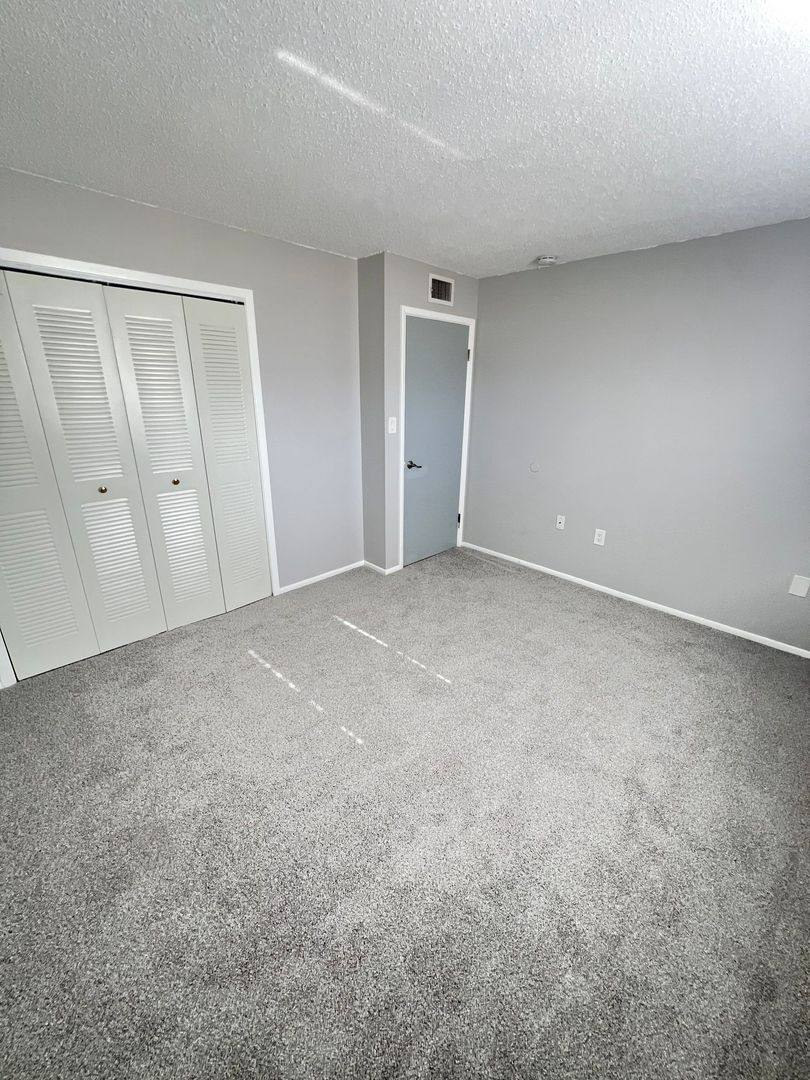 Apartment for rent at 2309 Manatee Ave W, Bradenton, FL 34205