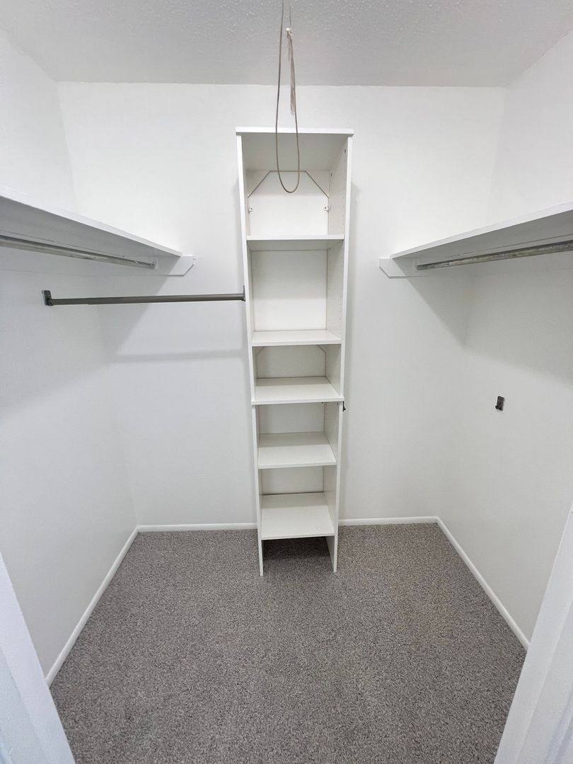 Apartment for rent at 2309 Manatee Ave W, Bradenton, FL 34205