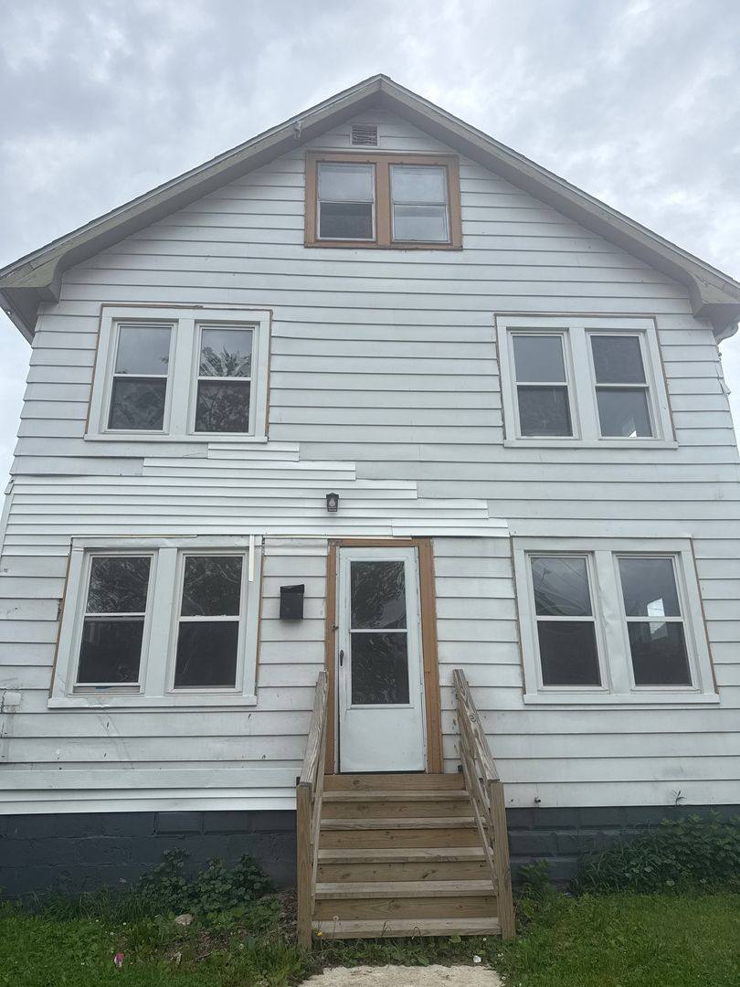 House for rent at 3688 E 117th St, Cleveland, OH 44105