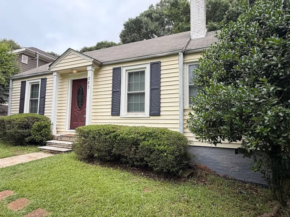 House for rent at 383 Deering Rd NW, Atlanta, GA 30309