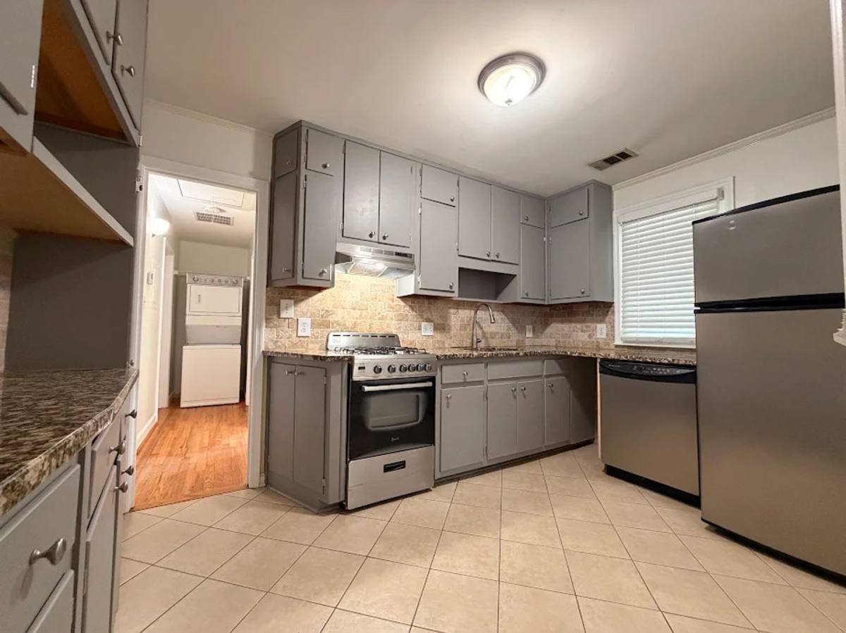 House for rent at 383 Deering Rd NW, Atlanta, GA 30309