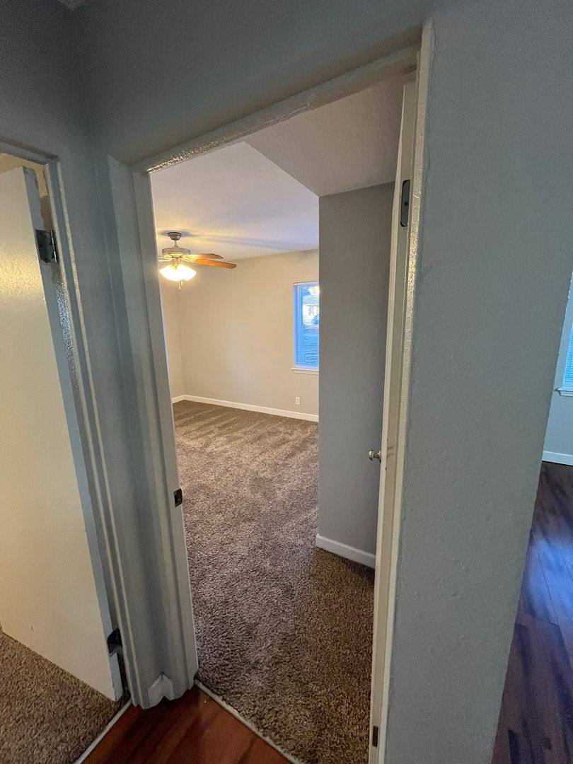 Apartment for rent at 518 Hillsboro Ave, Edwardsville, IL 62025