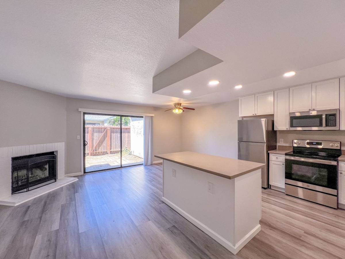 Townhouse for rent at 108-150 Adobe Lane, Napa, CA 94559