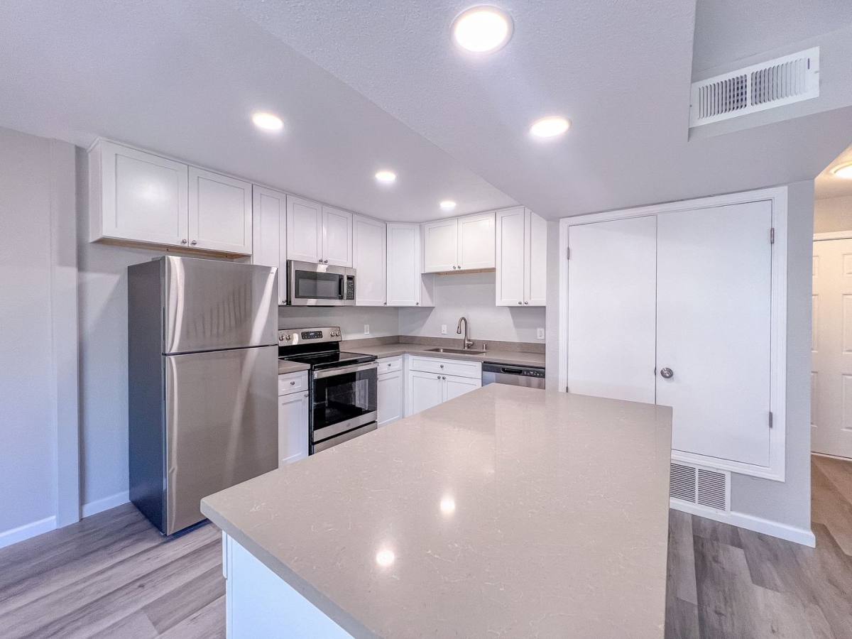 Townhouse for rent at 108-150 Adobe Lane, Napa, CA 94559