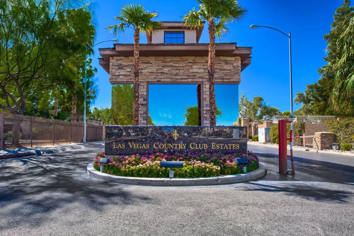 Townhouse for rent at 850 Tam O Shanter, Las Vegas, NV 89109