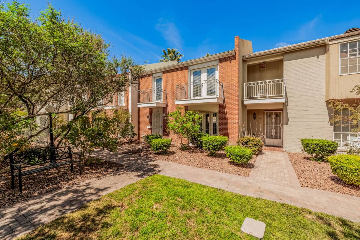 Townhouse for rent at 850 Tam O Shanter, Las Vegas, NV 89109