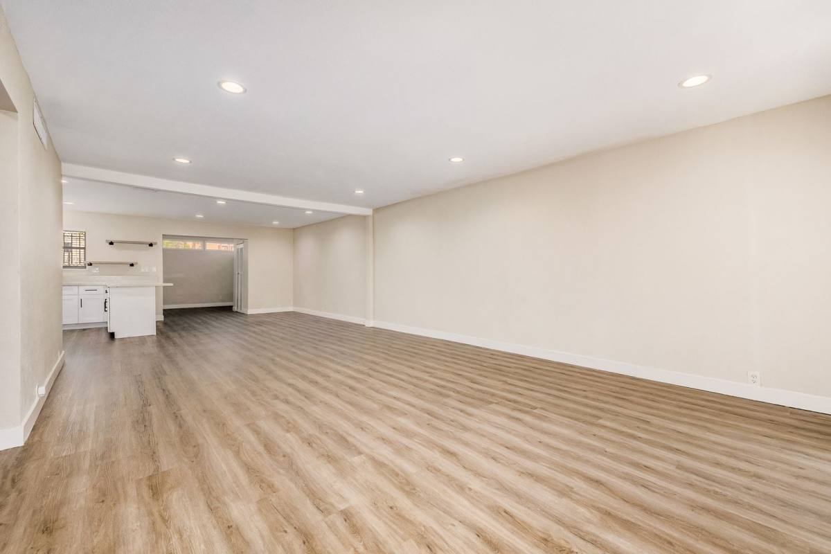Townhouse for rent at 850 Tam O Shanter, Las Vegas, NV 89109