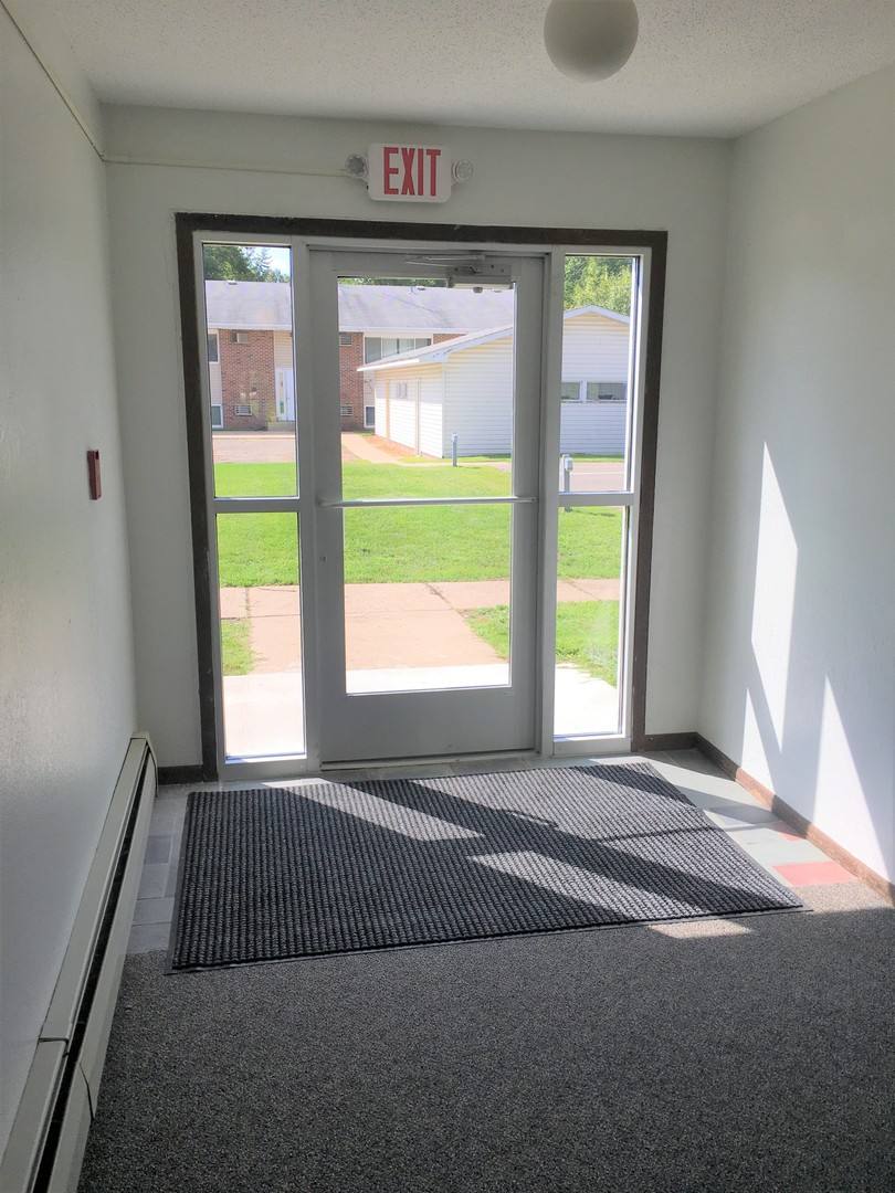 Apartment for rent at 2505 11th St E, Glencoe, MN 55336
