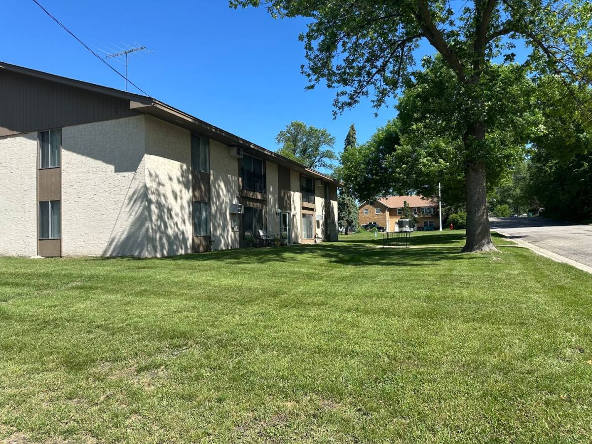 Apartment for rent at 2505 11th St E, Glencoe, MN 55336