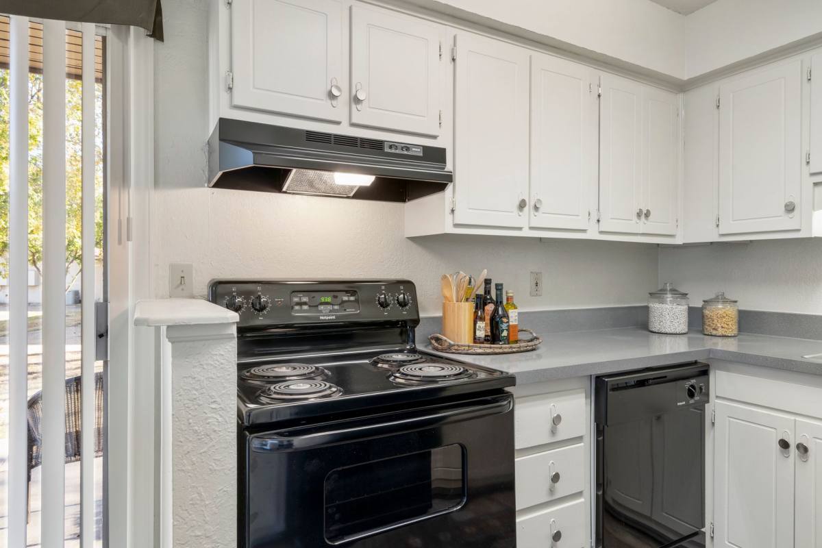 Apartment for rent at 7605 E 49th St, Tulsa, OK 74145