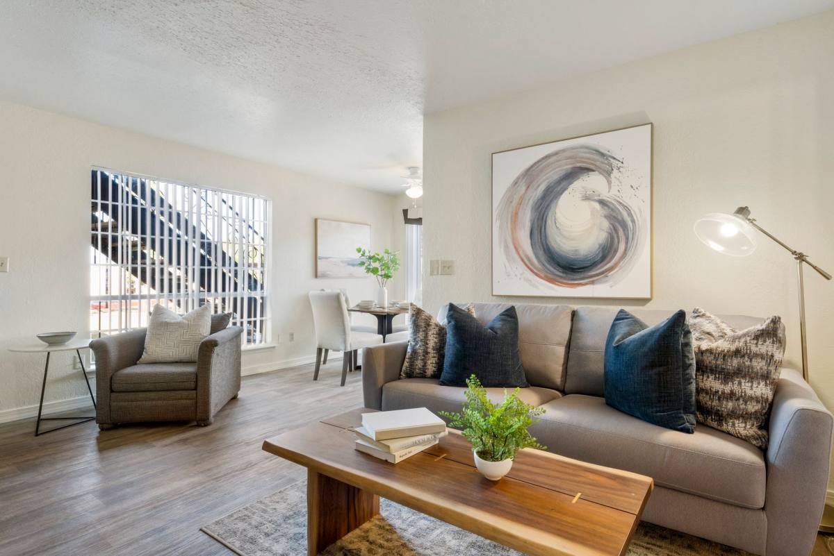 Apartment for rent at 7605 E 49th St, Tulsa, OK 74145