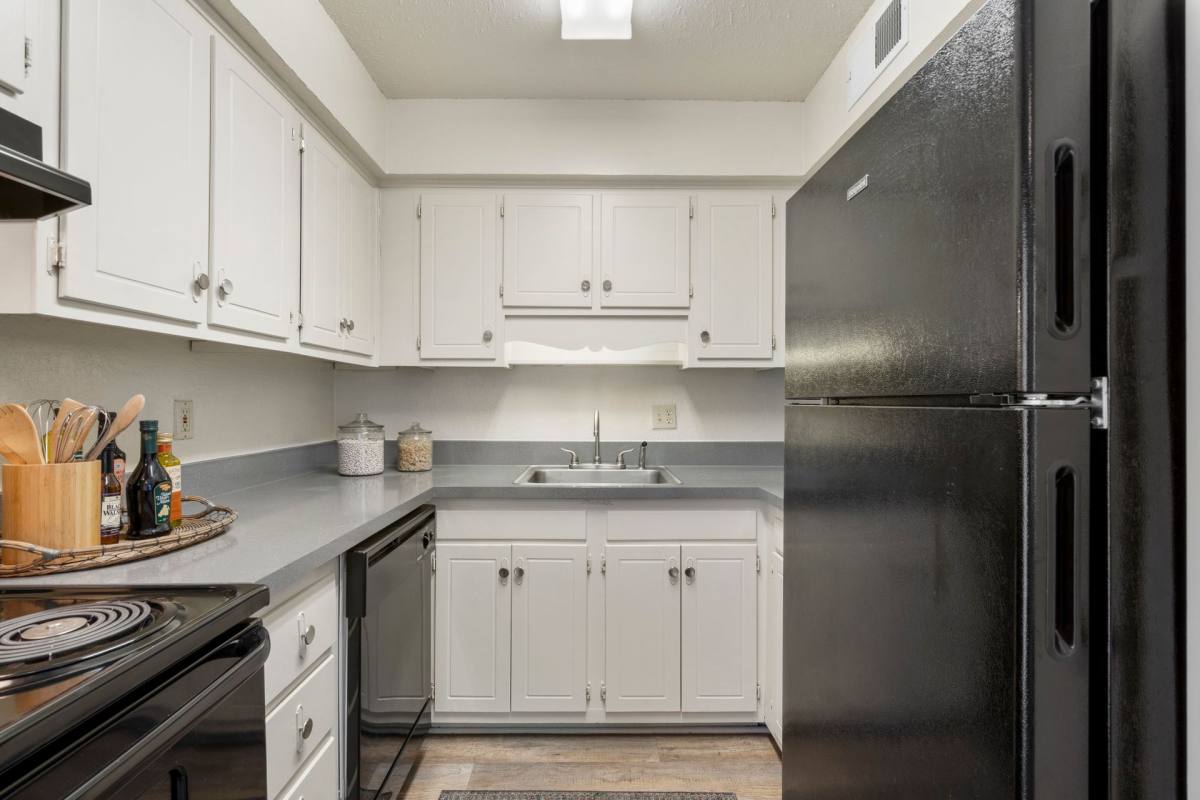 Apartment for rent at 7605 E 49th St, Tulsa, OK 74145
