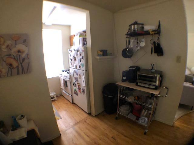 Apartment for rent at 370 S Highland Ave #11, Pittsburgh, PA 15217