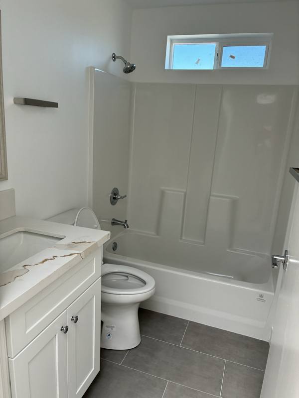 Townhouse for rent at 449 W 74th St, Los Angeles, CA 90003
