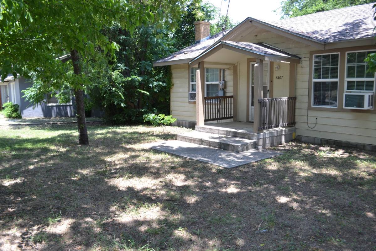 Apartment for rent at 1301 Bernard St, Denton, TX 76201