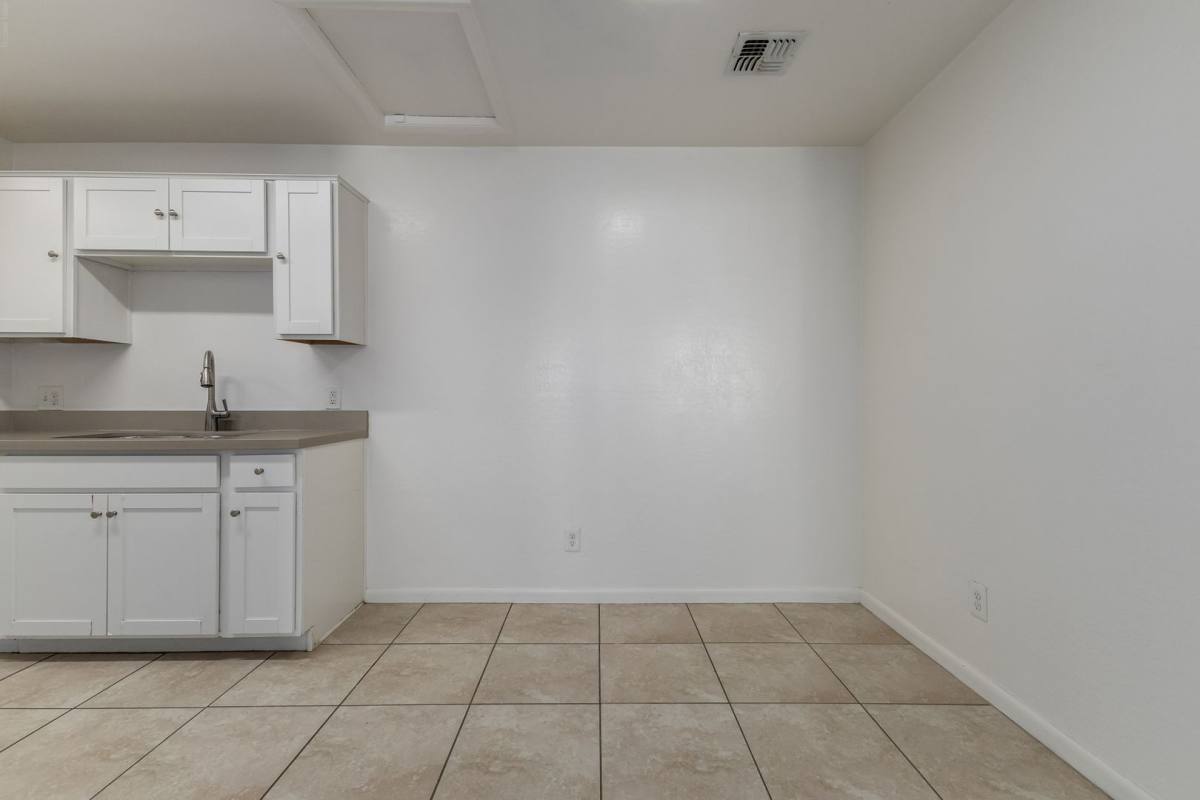 Apartment for rent at 1916 N 32nd St, Phoenix, AZ 85008