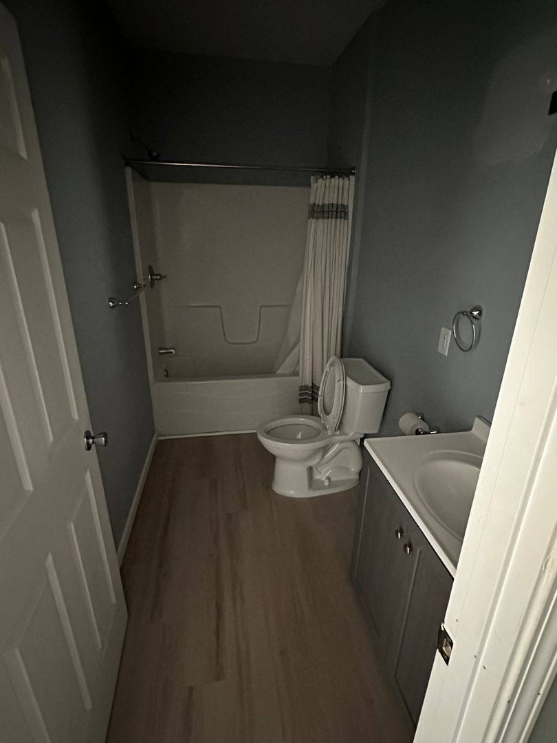 Apartment for rent at 512-514 S 4th St, Terre Haute, IN 47807