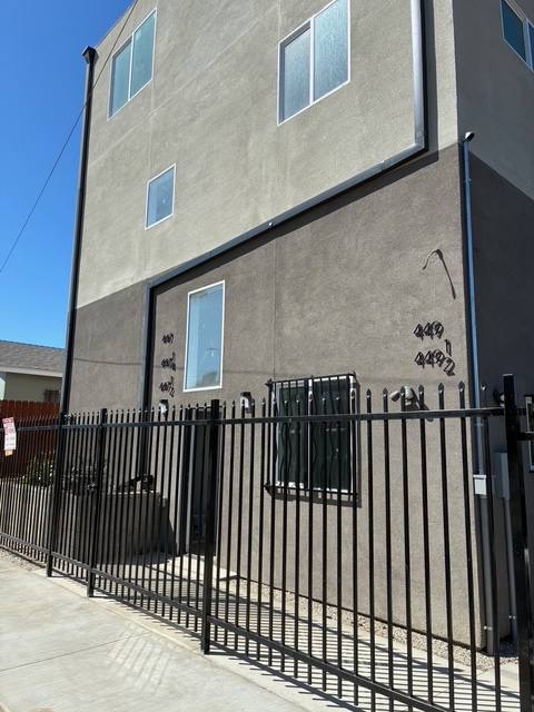 Townhouse for rent at 449 1 2 W 74th St, Los Angeles, CA 90003