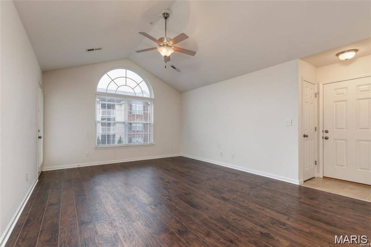 Apartment for rent at 1770 Lexington, Herculaneum, MO 63048