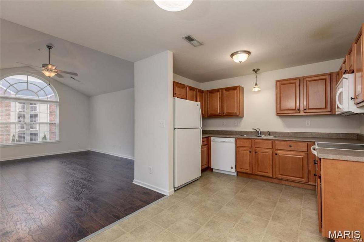 Apartment for rent at 1770 Lexington, Herculaneum, MO 63048