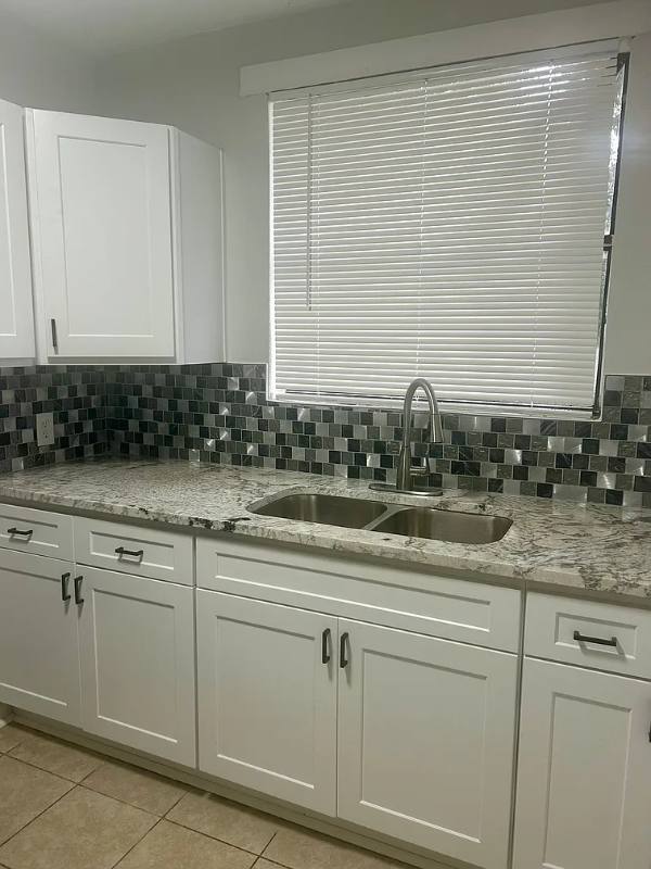 Apartment for rent at 2979 Downing St #1, Jacksonville, FL 32205